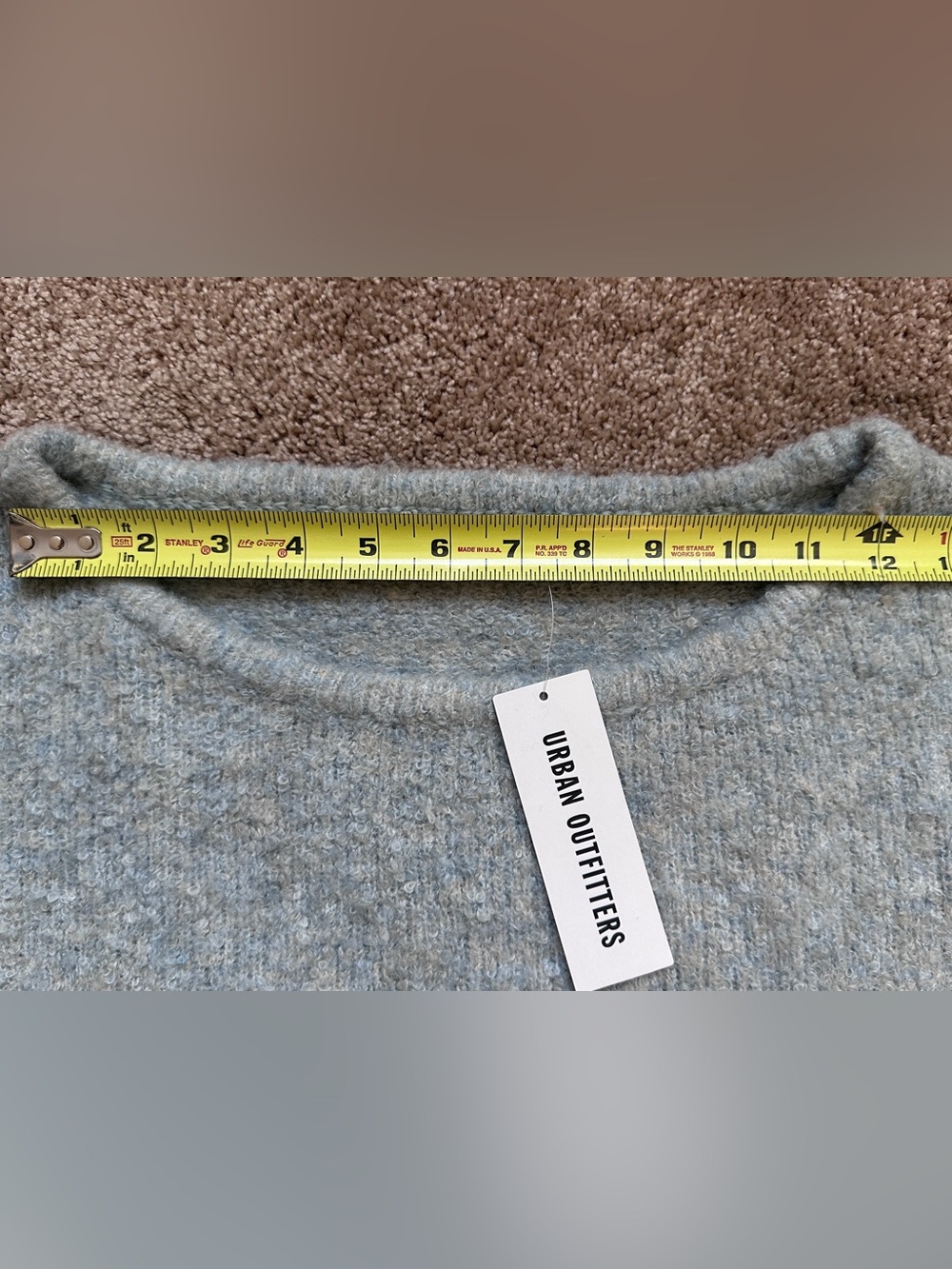 NWT Kimchi Blue Juniper Cropped Sweater Size Medium Off Shoulder Bouclé - Picture 8 of 11